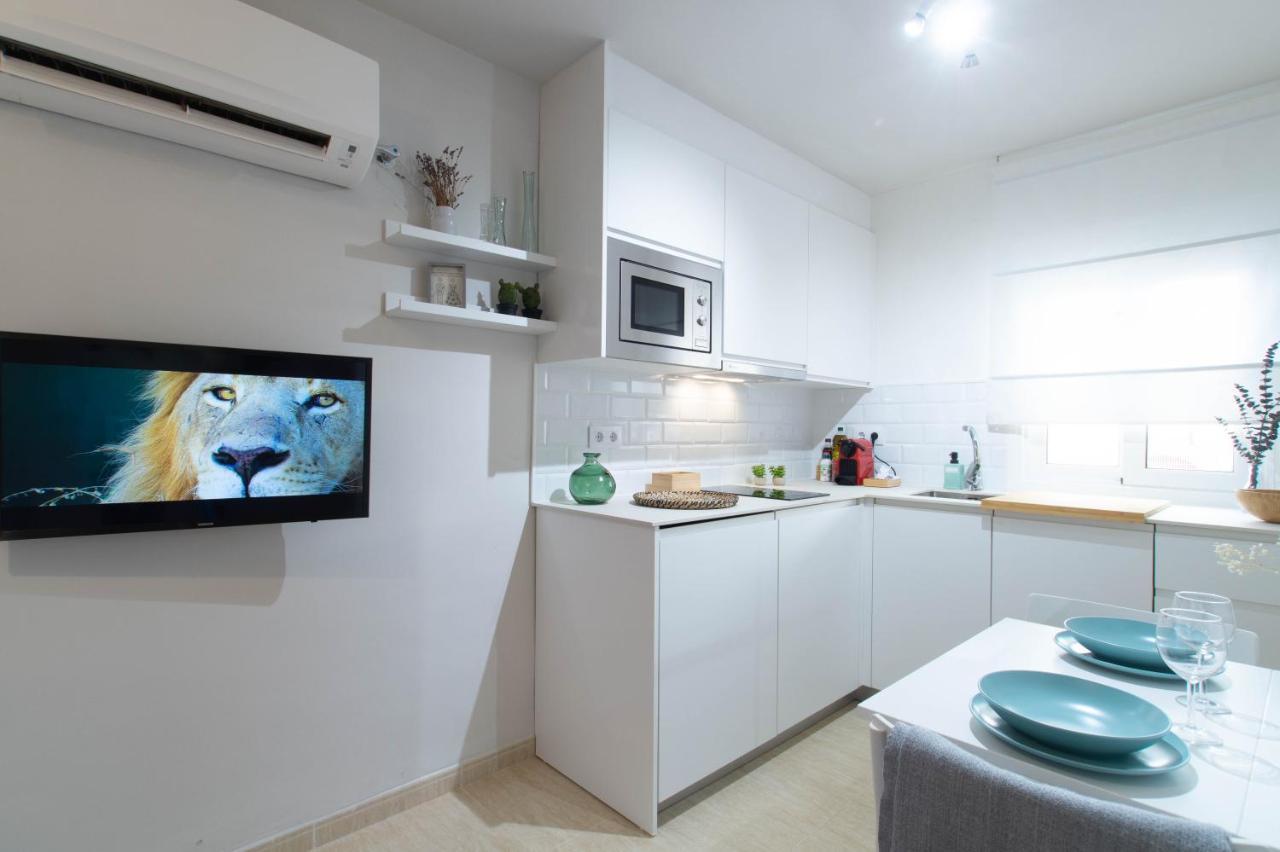 Patio Budget Studio 11 Сан Антони де Калоне Екстериор снимка